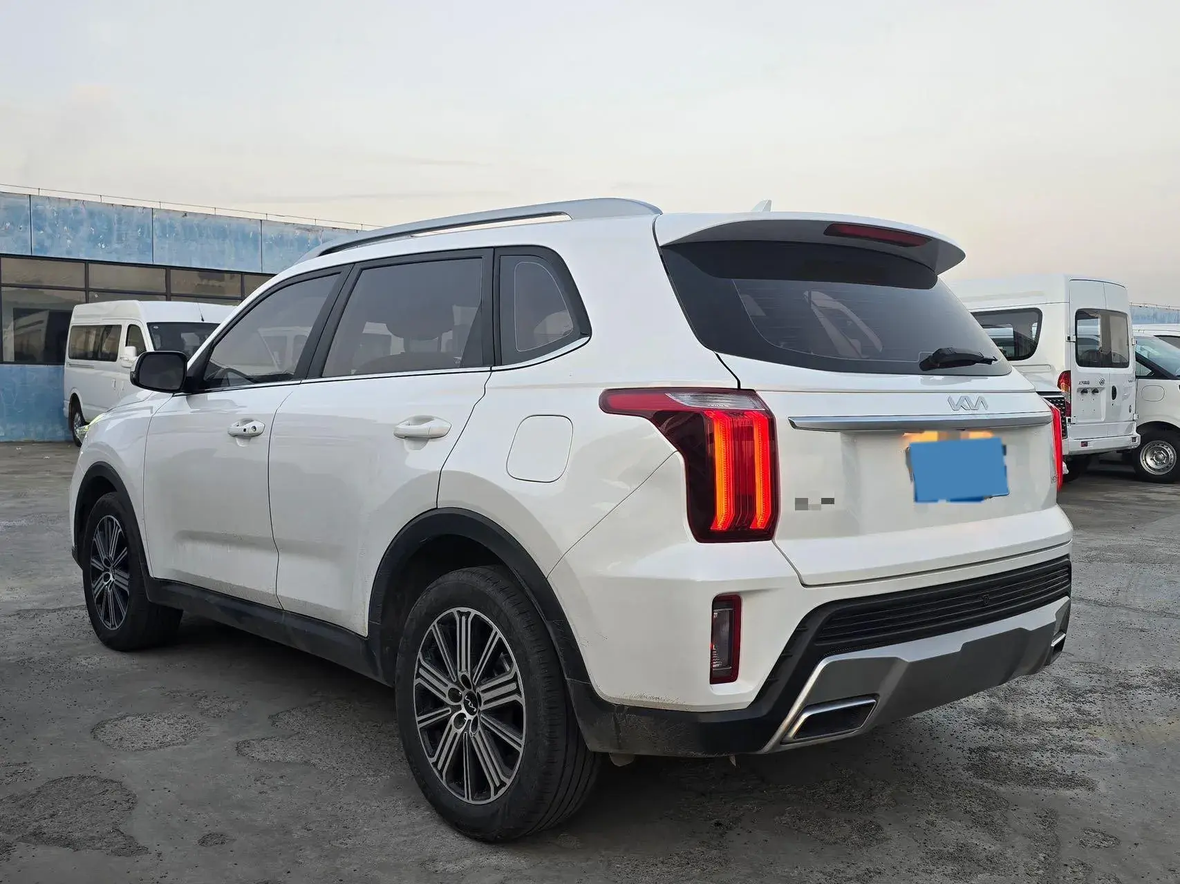 2021 KIA SPORTAGE thumbnail 2