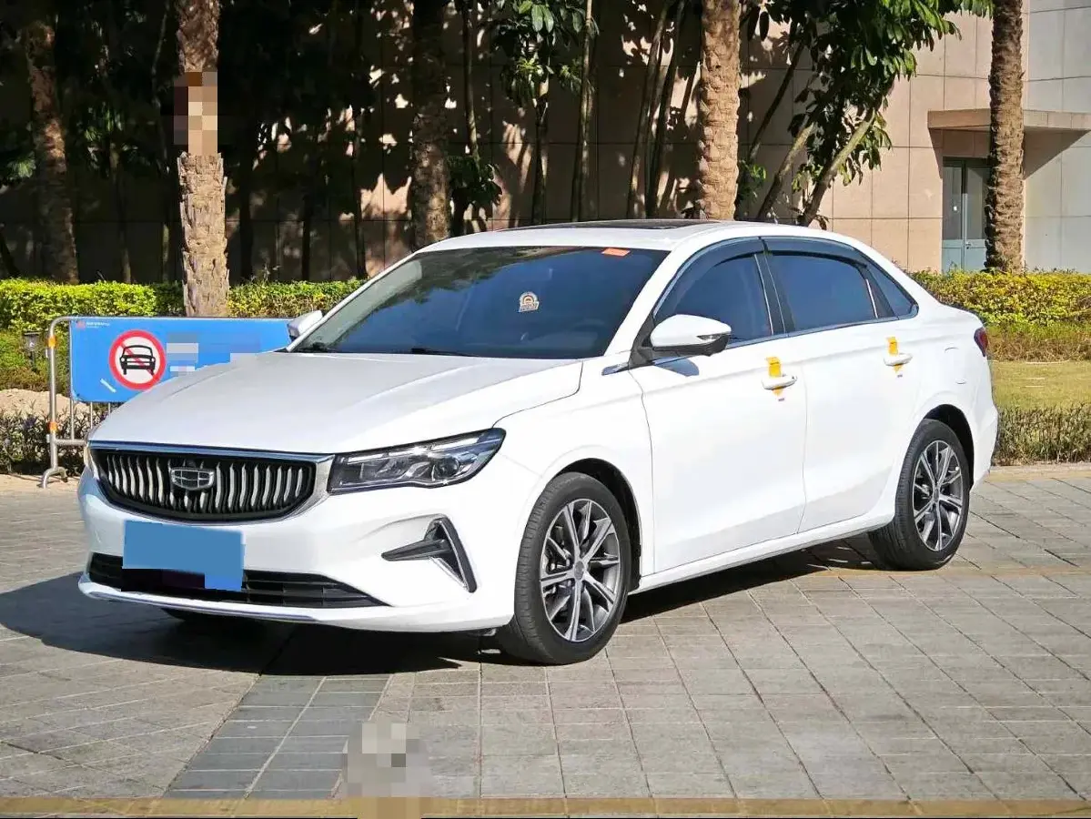 2022 Geely Emgrand L 1.4T 141HP L4 CVT