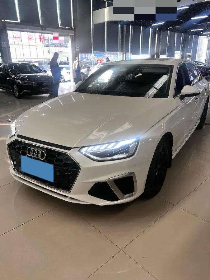 2020 Audi A4L 2.0T 190HP L4 7DCT,autocango,china used car exporter,china ev exporter,chinese used car exporter,chinese used ev exporter