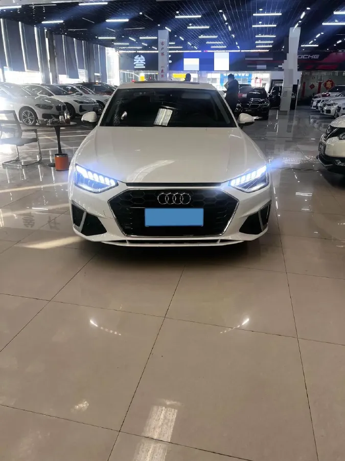 2020 Audi A4L 2.0T 190HP L4 7DCT,autocango,china used car exporter,china ev exporter,chinese used car exporter,chinese used ev exporter