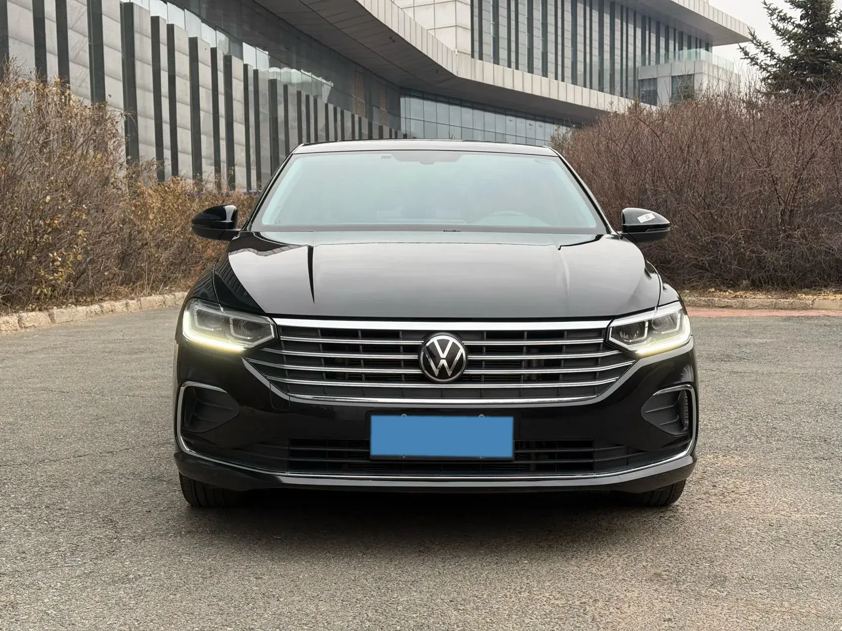 2023 VOLKSWAGEN LAVIDA thumbnail 2