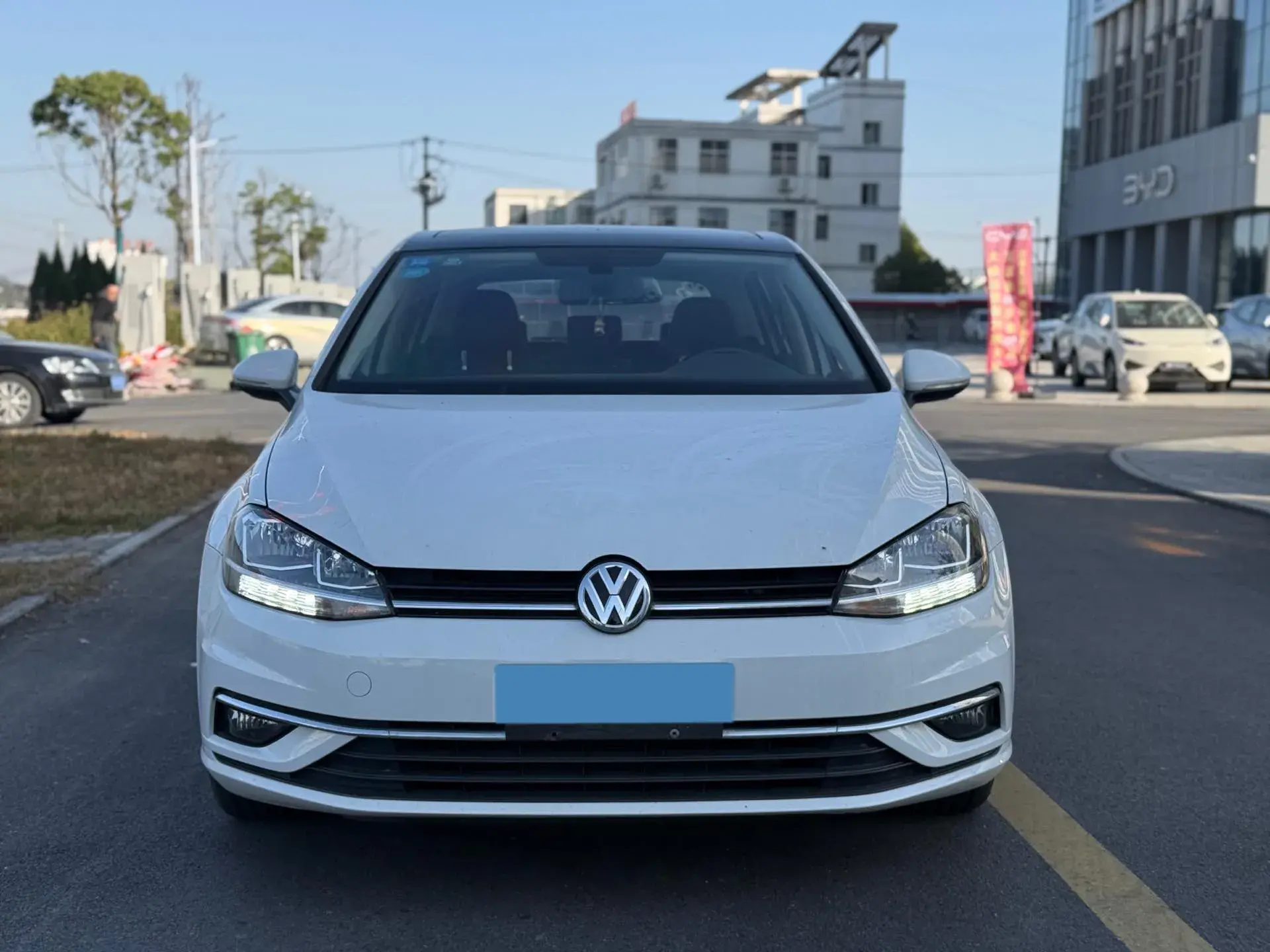 2019 VOLKSWAGEN GOLF thumbnail 2