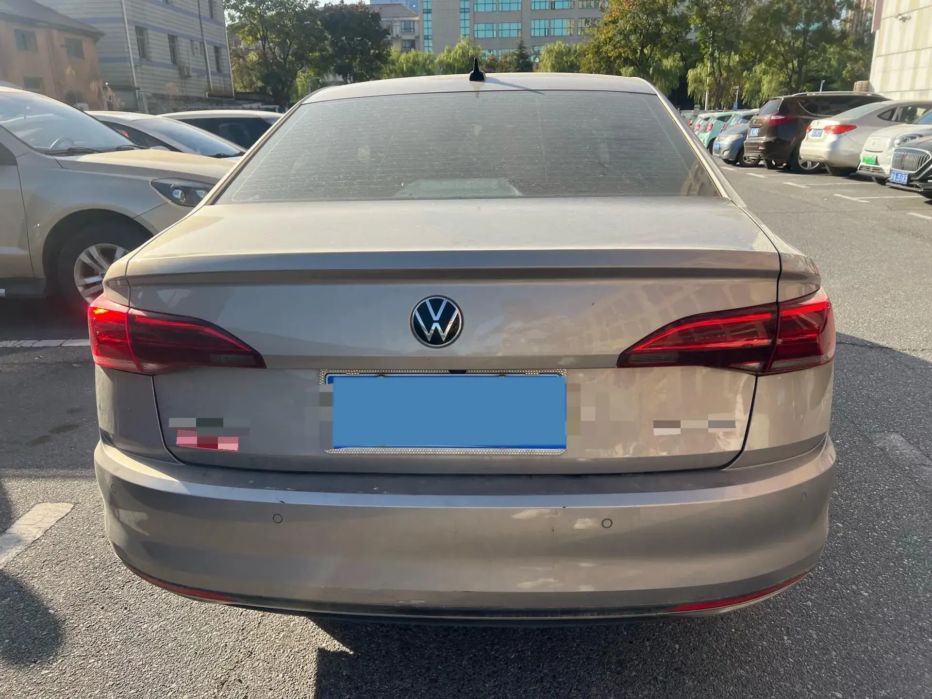 2021 VOLKSWAGEN BORA thumbnail 2