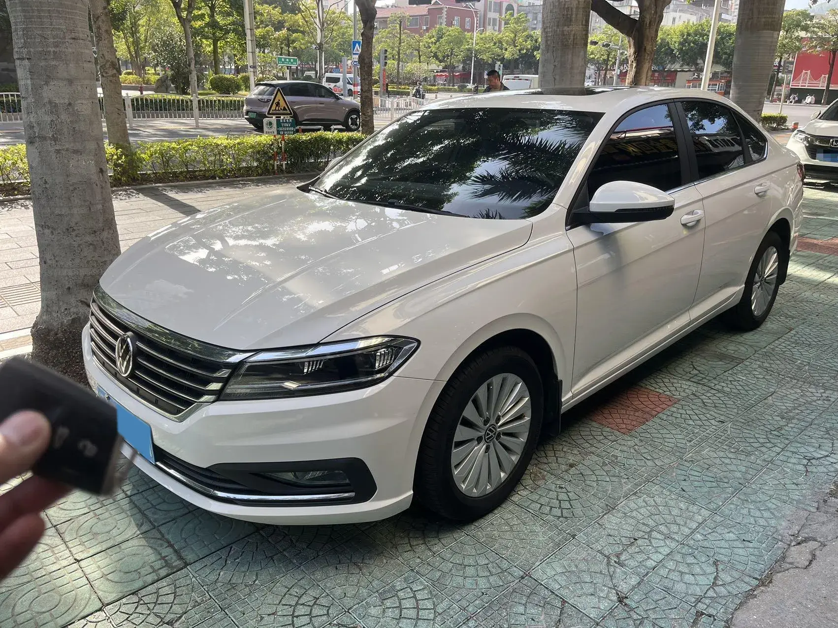 2022 VOLKSWAGEN LAVIDA view 1