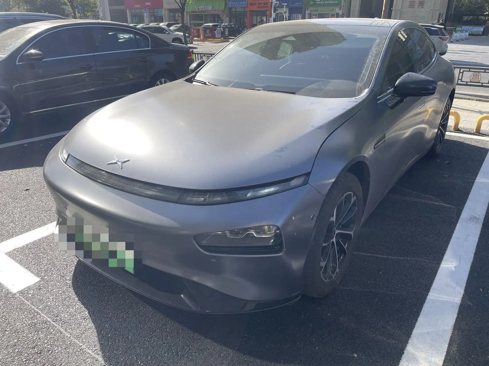 2020 XPENG P7 view 1