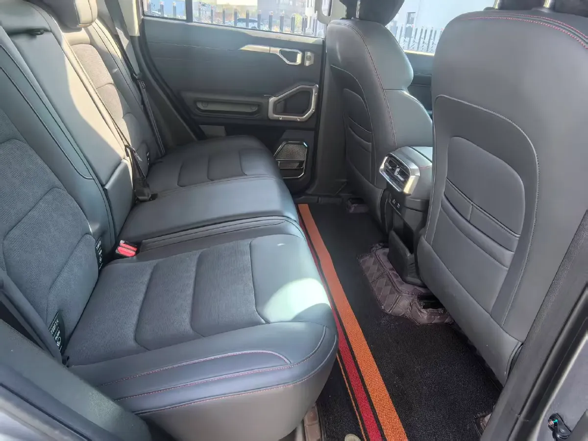 2023 Jetour Traveller 2.0T 254HP L4 8AT,autocango,china used car exporter,china ev exporter,chinese used car exporter,chinese used ev exporter