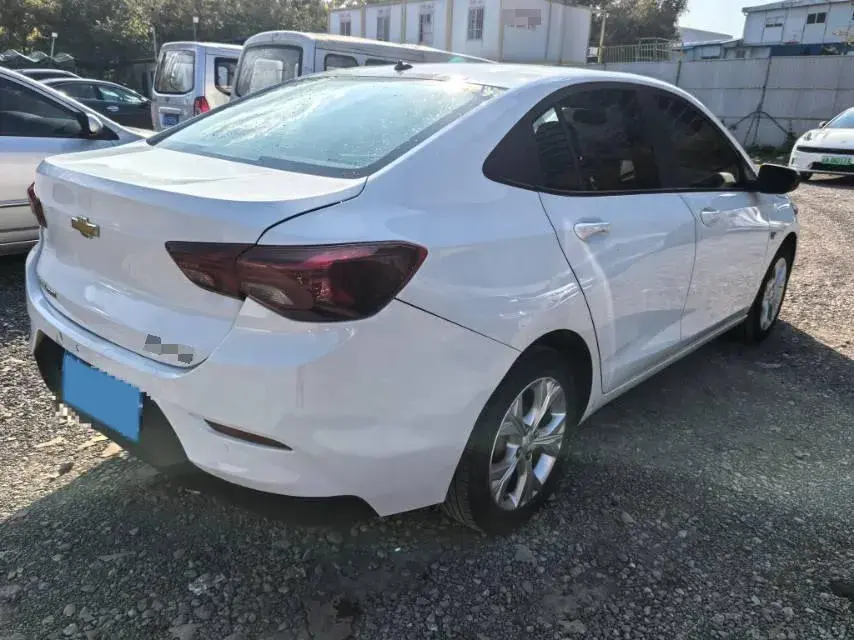 2021 CHEVROLET CAVALIER thumbnail 4