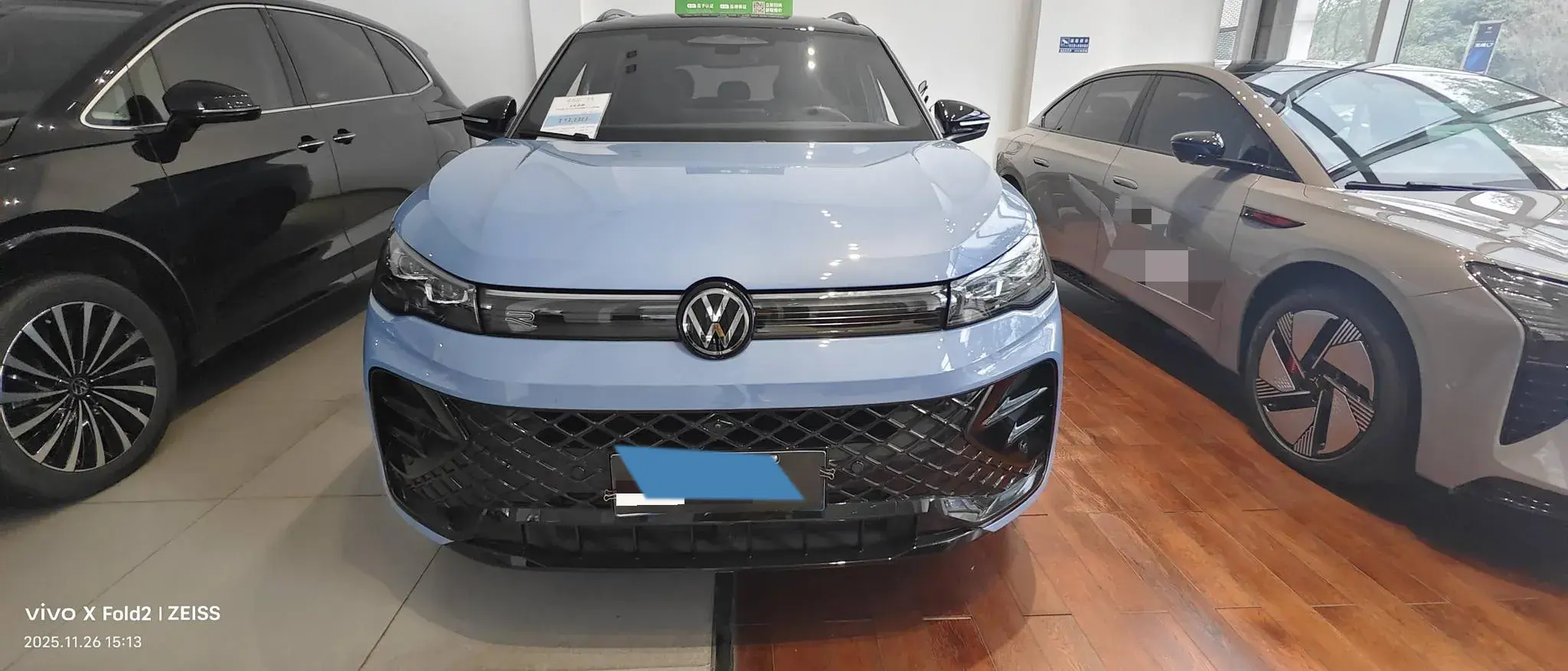 2024 VOLKSWAGEN TIGUAN thumbnail 2