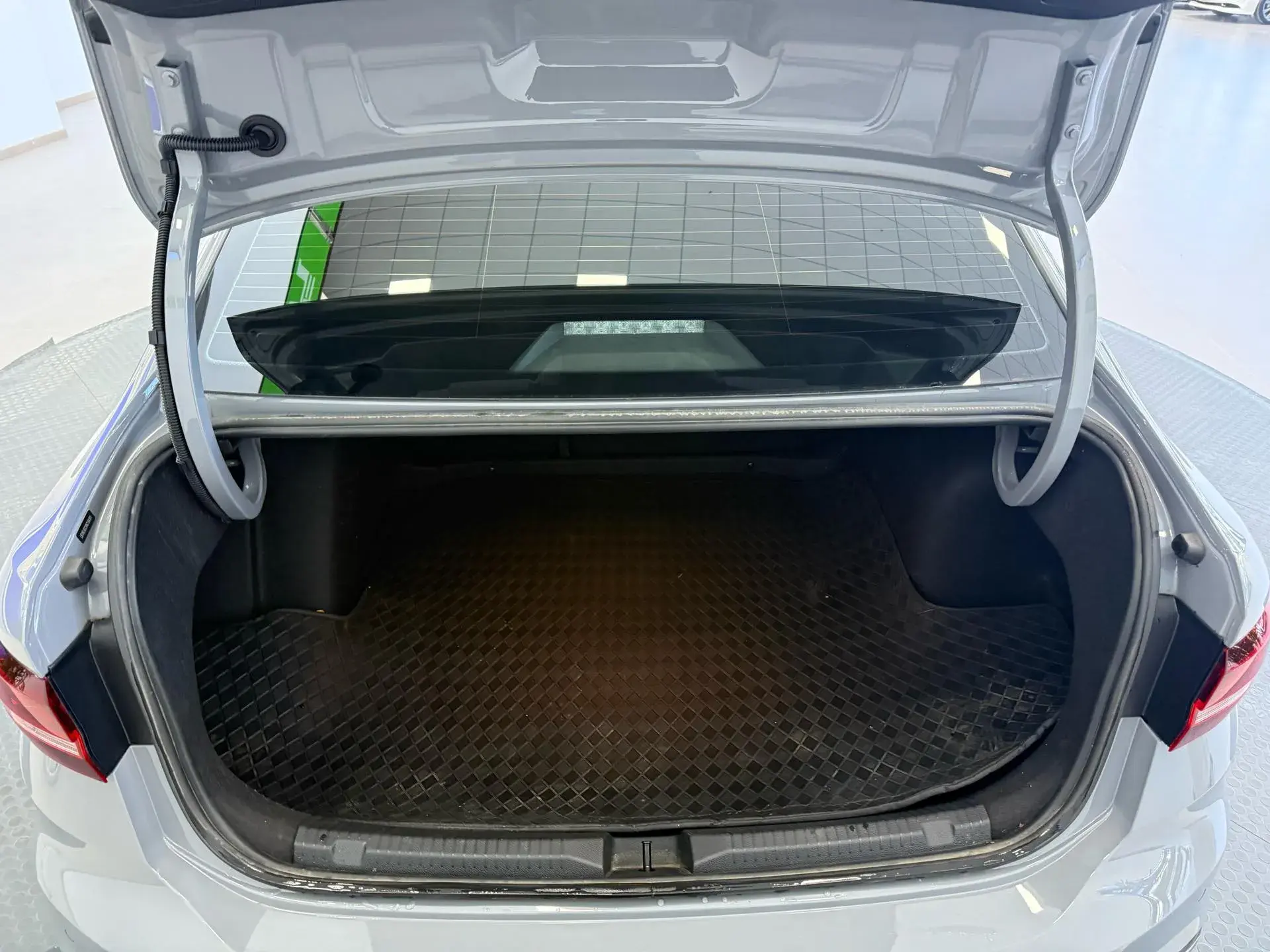 2023 VOLKSWAGEN LAVIDA thumbnail 4