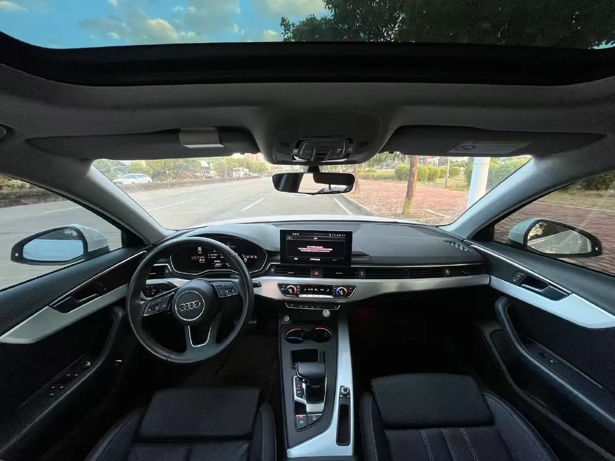 2020 Audi A4L 2.0T 190HP L4 7DCT,autocango,china used car exporter,china ev exporter,chinese used car exporter,chinese used ev exporter