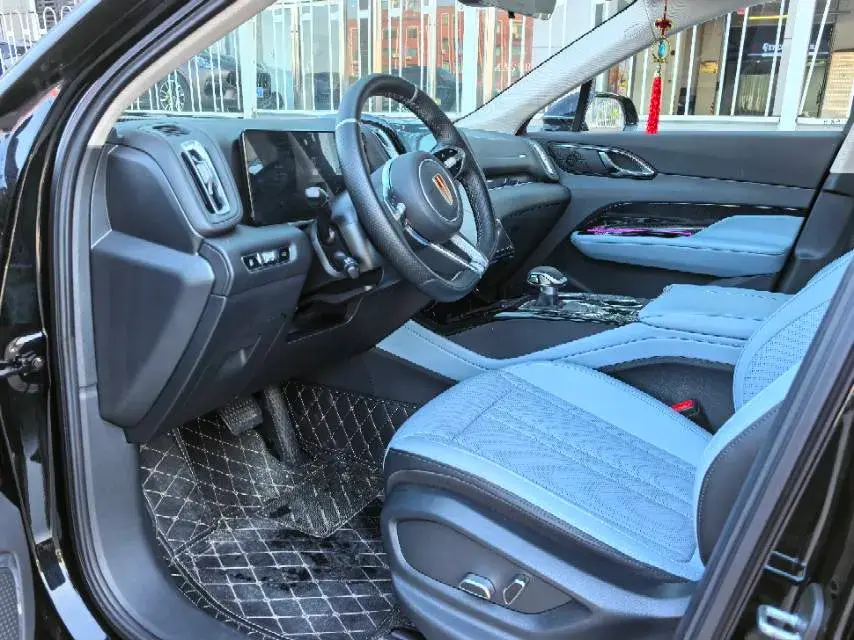 2024 HONGQI HS3 thumbnail 4