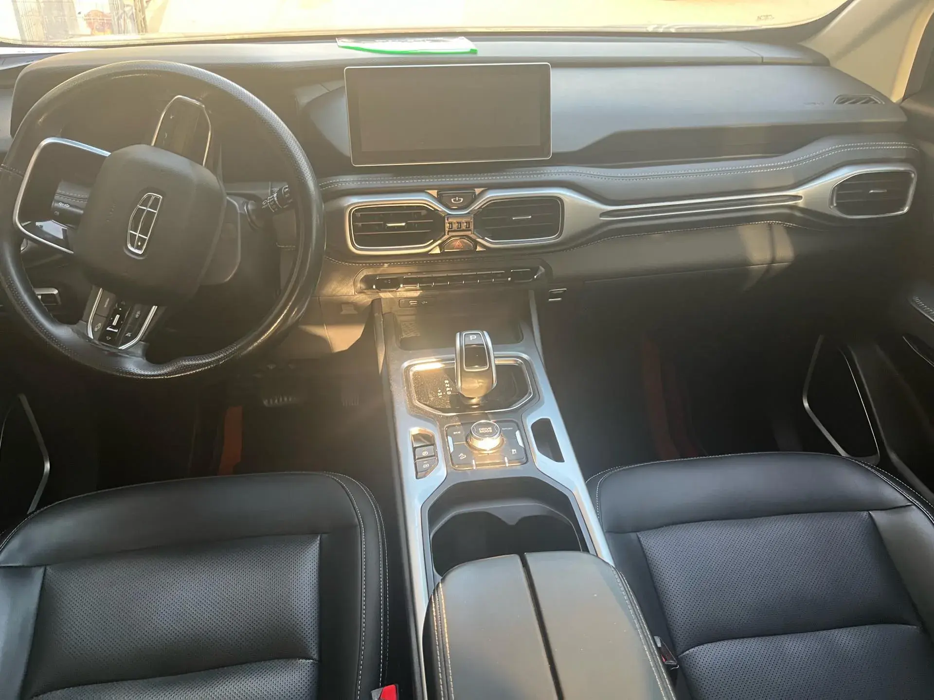 2020 GEELY OKAVANGO thumbnail 4