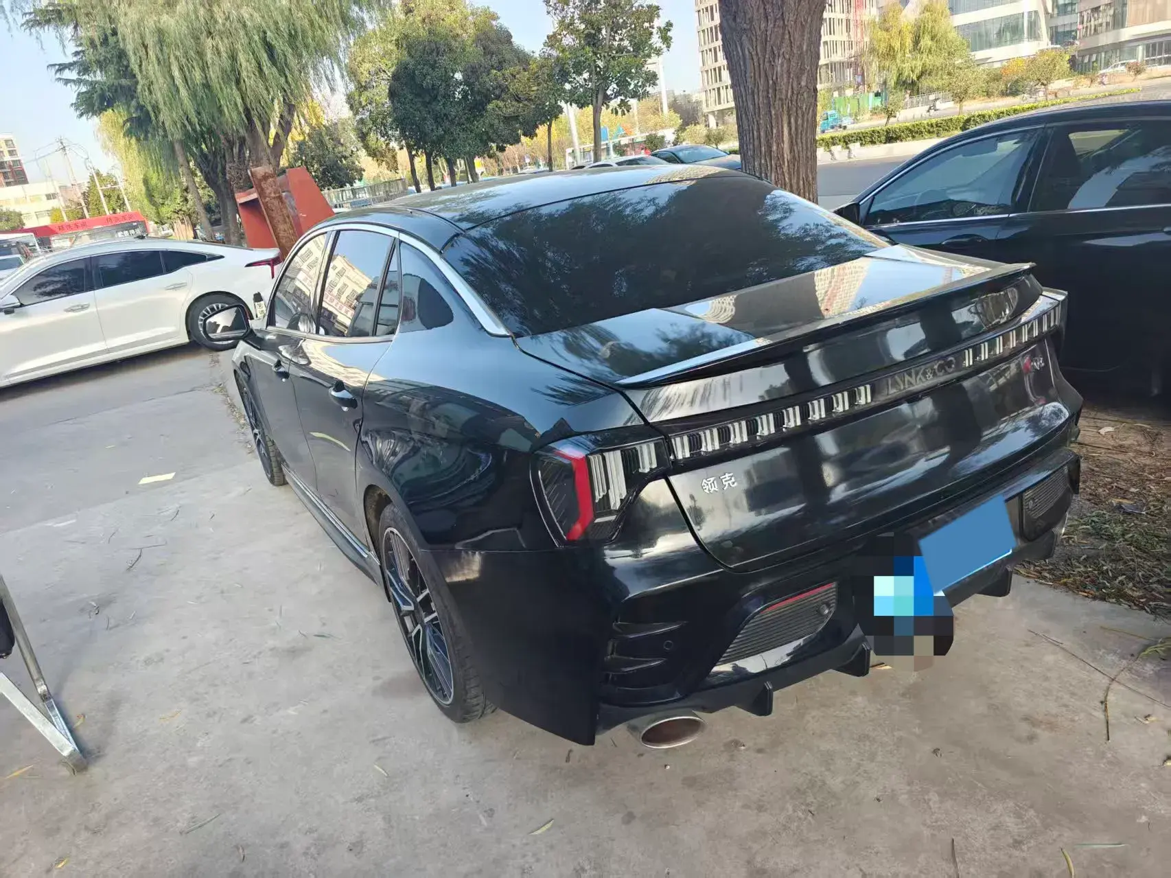 2023 LYNK&CO 03 thumbnail 4