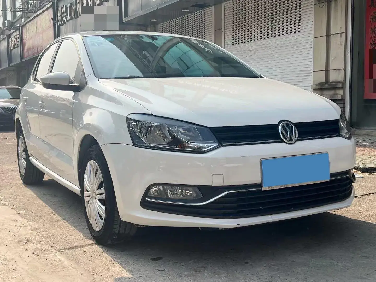 2018 VOLKSWAGEN POLO thumbnail 3