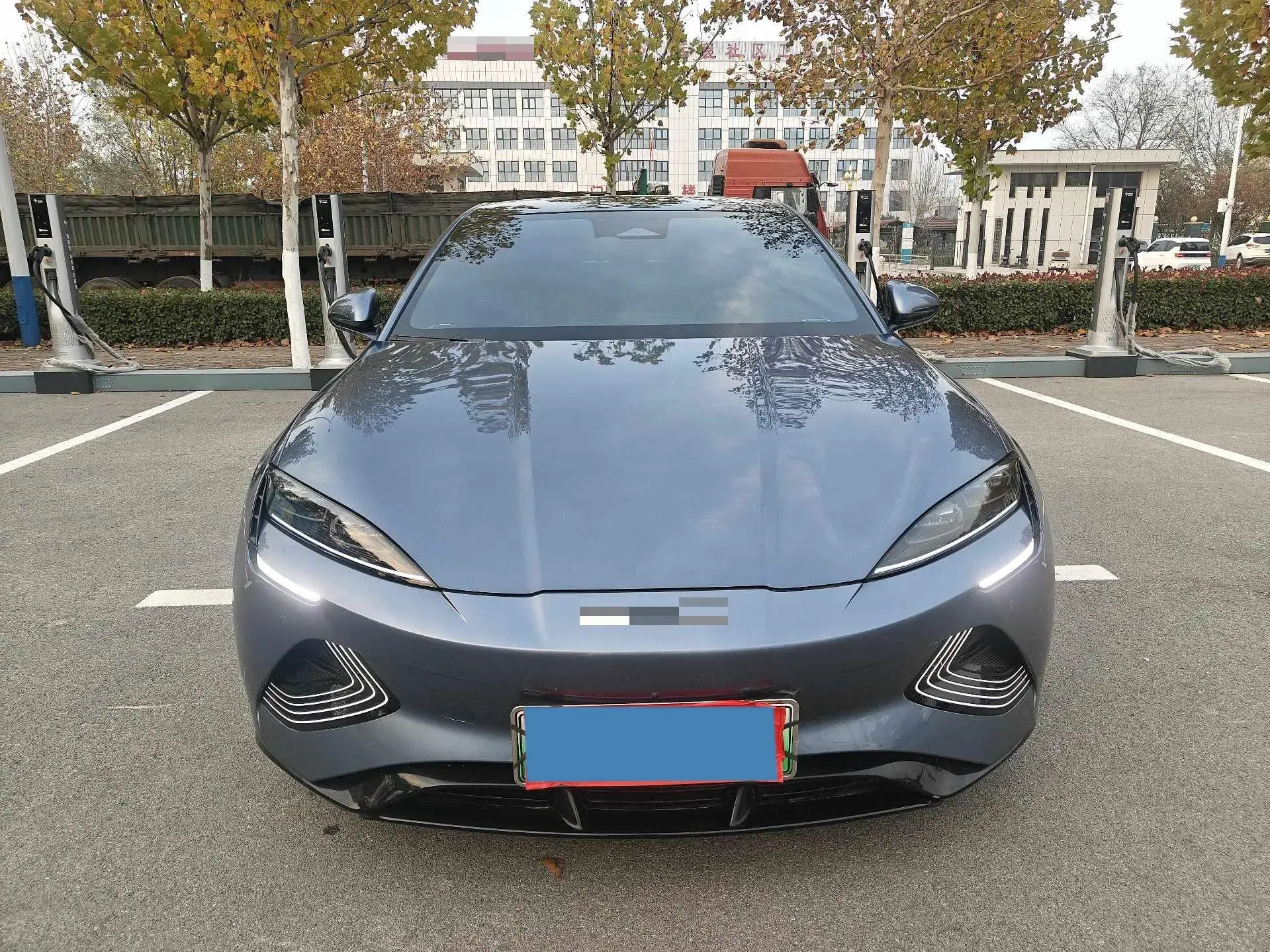 2023 BYD SEAL thumbnail 3