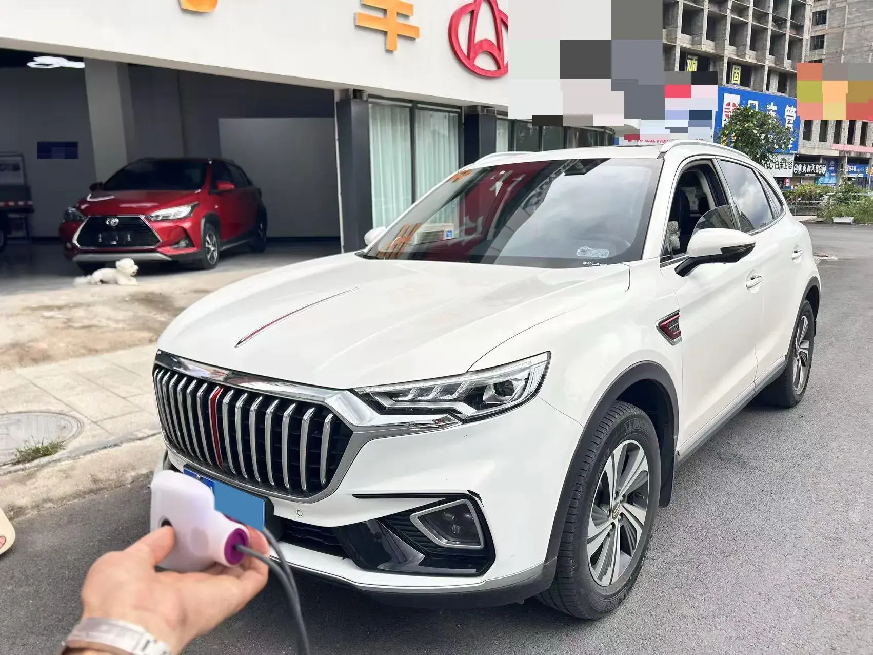 2019 HONGQI HS5 view 1