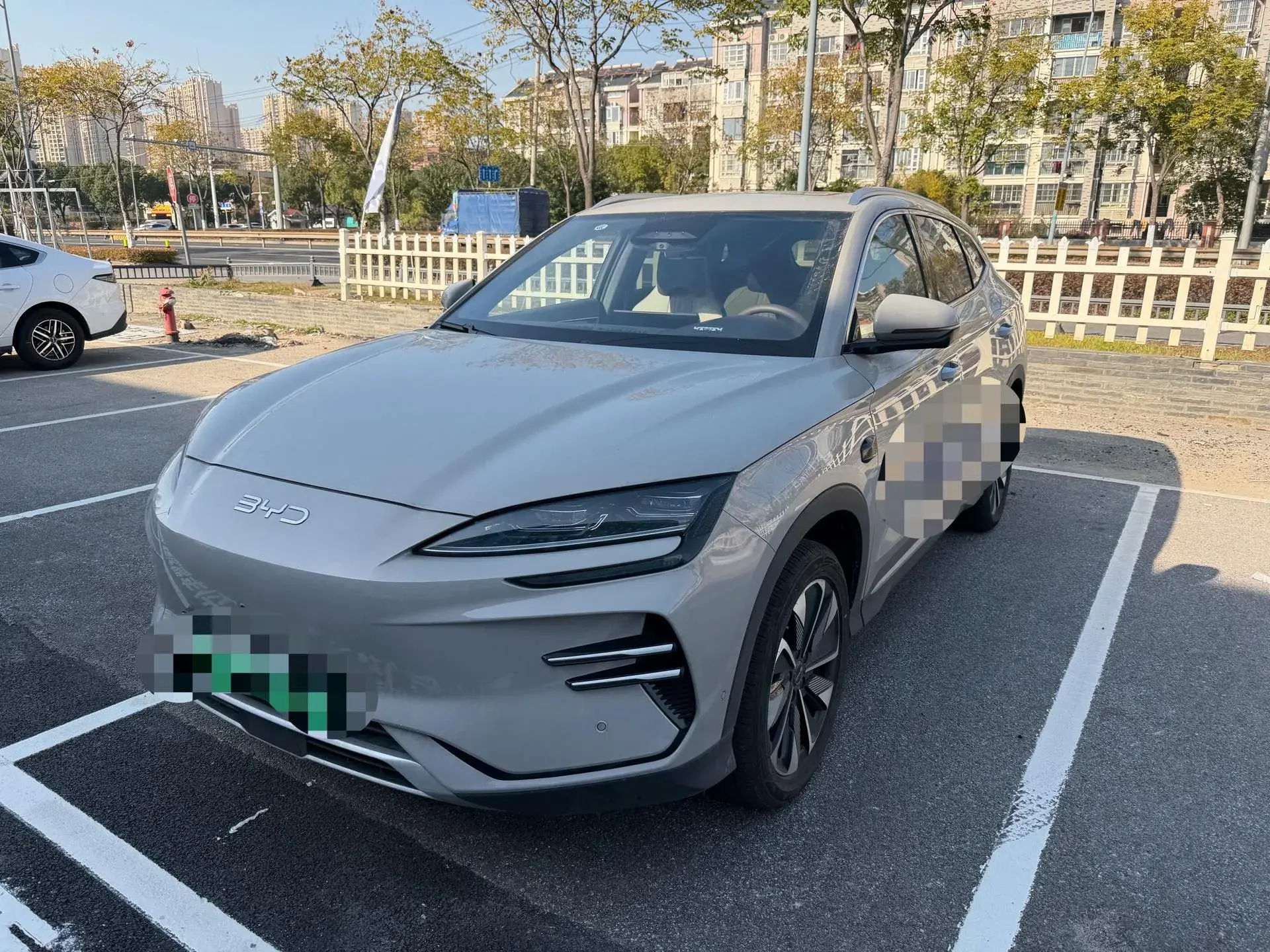 2025 BYD SONG view 1