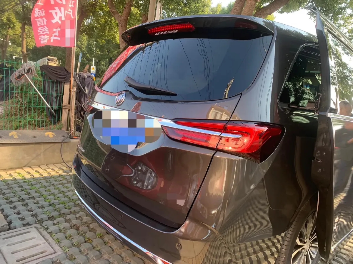 2021 Buick GL8 2.0T 237HP L4 9AT,autocango,china used car exporter,china ev exporter,chinese used car exporter,chinese used ev exporter