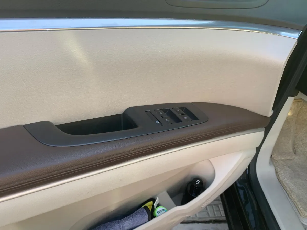 2021 Buick GL8 2.0T 237HP L4 9AT,autocango,china used car exporter,china ev exporter,chinese used car exporter,chinese used ev exporter