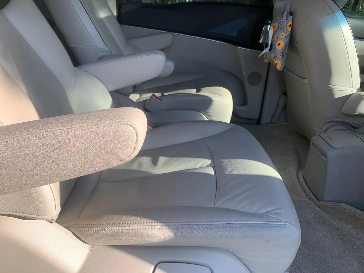 2021 Buick GL8 2.0T 237HP L4 9AT,autocango,china used car exporter,china ev exporter,chinese used car exporter,chinese used ev exporter