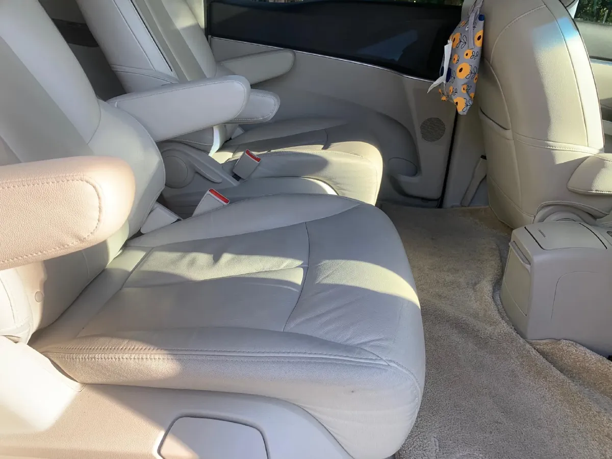 2021 Buick GL8 2.0T 237HP L4 9AT,autocango,china used car exporter,china ev exporter,chinese used car exporter,chinese used ev exporter