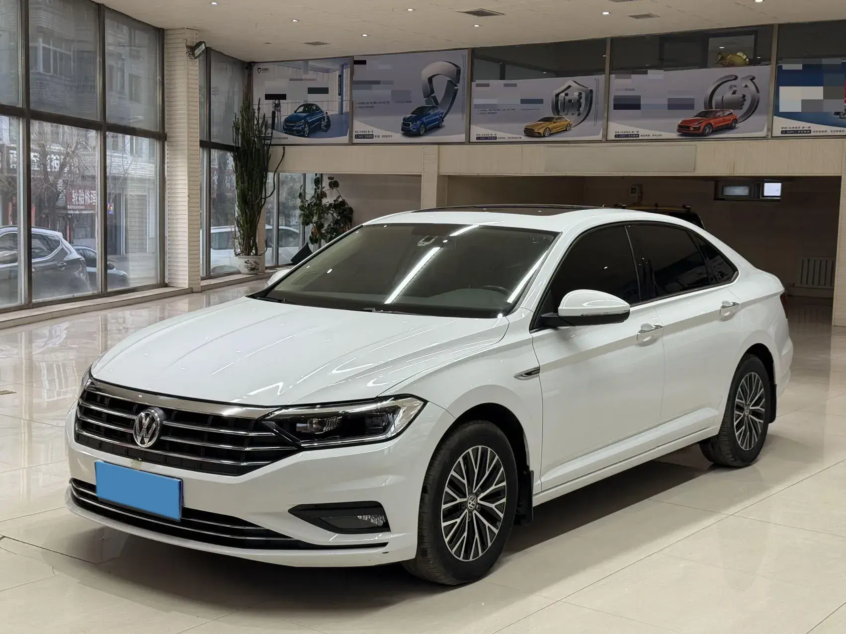 2021 VOLKSWAGEN SAGITAR view 1