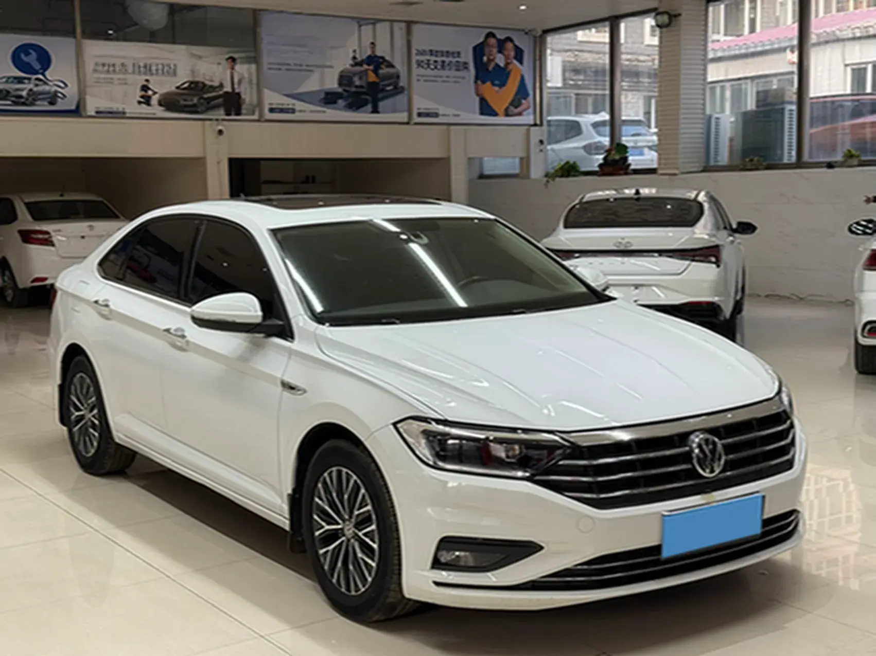 2021 VOLKSWAGEN SAGITAR thumbnail 3