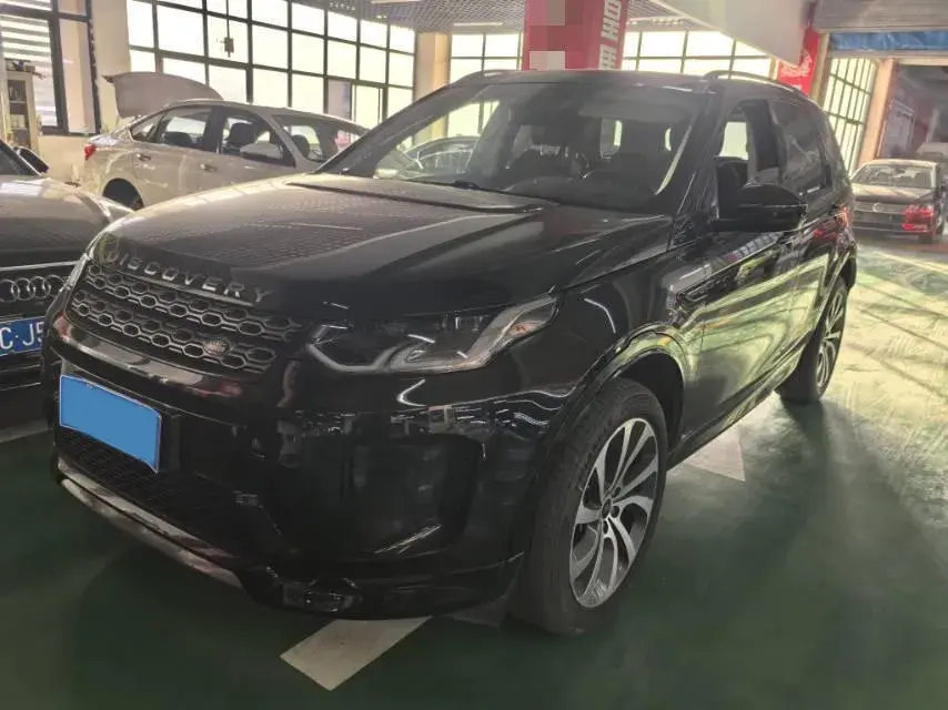 2020 LAND ROVER view 1