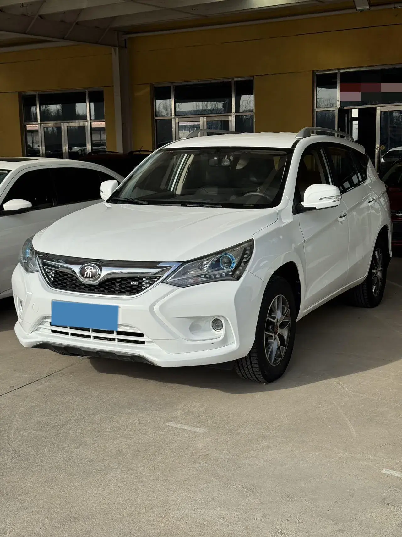 2017 BYD SONG view 1