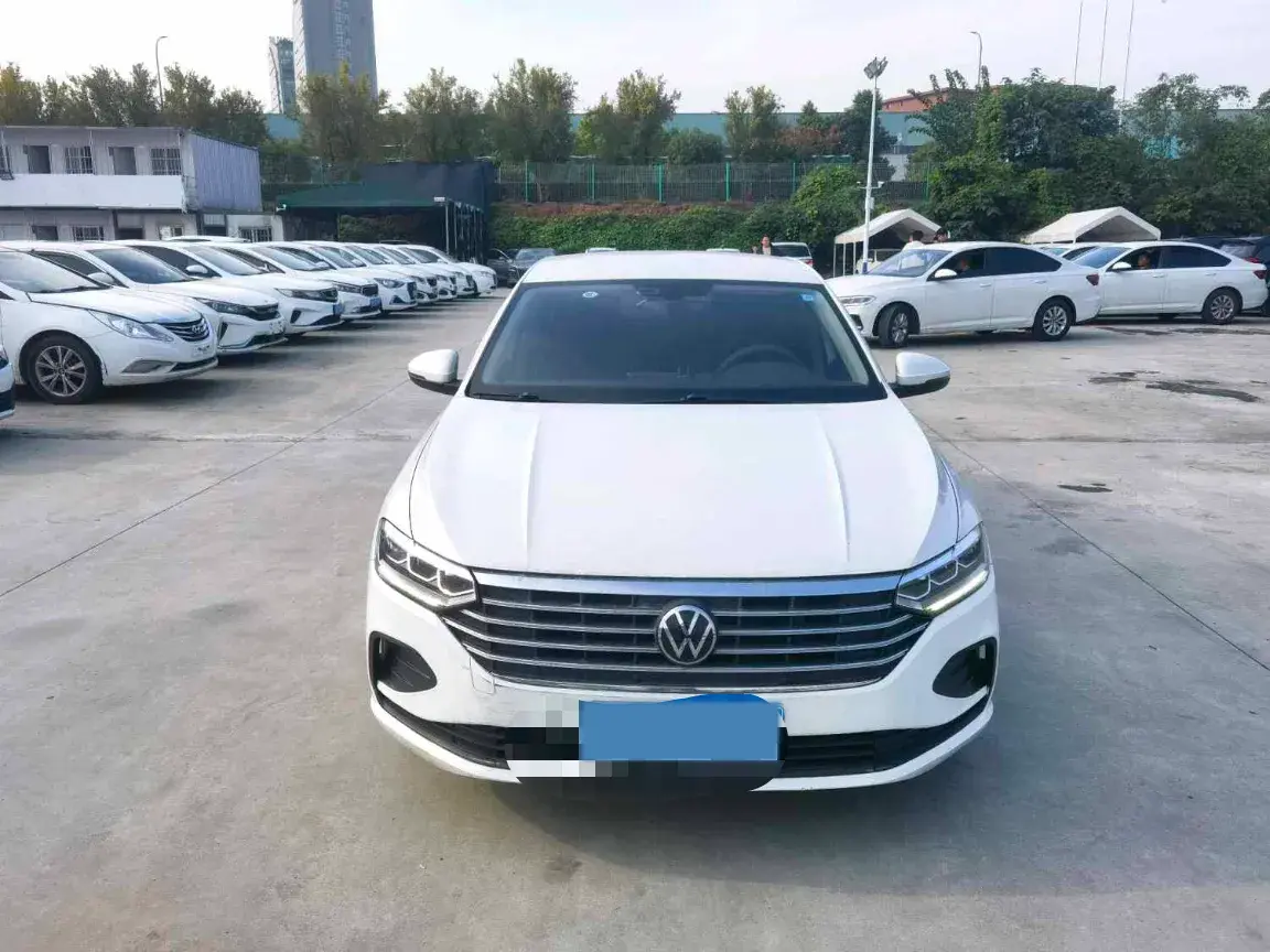 2023 VOLKSWAGEN LAVIDA thumbnail 2