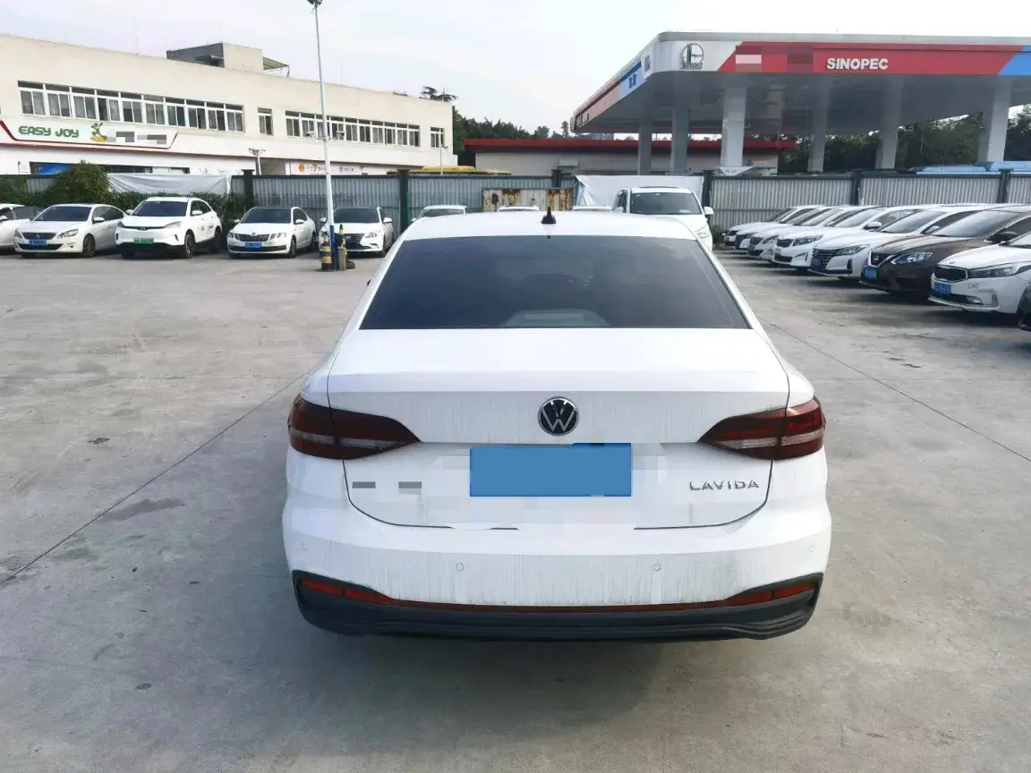 2023 VOLKSWAGEN LAVIDA thumbnail 4