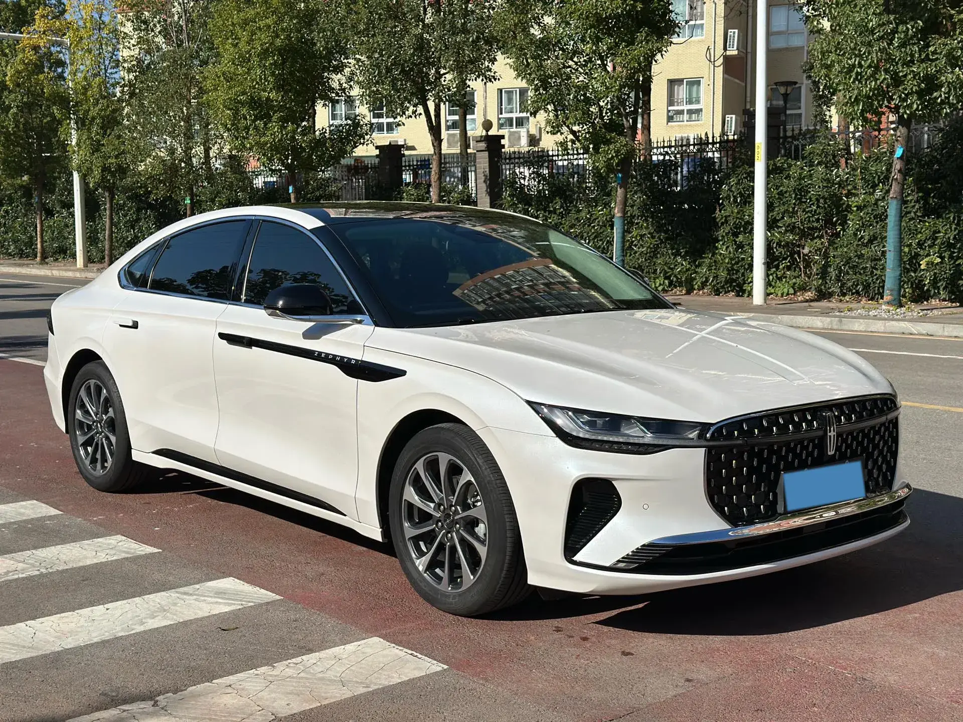 2025 LINCOLN Z thumbnail 2