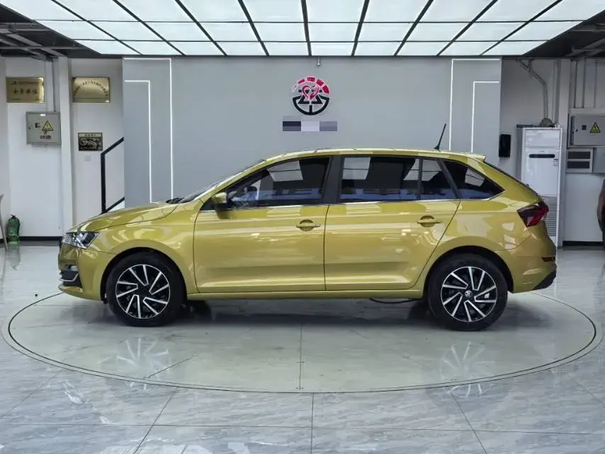 2020 SKODA RAPID thumbnail 3