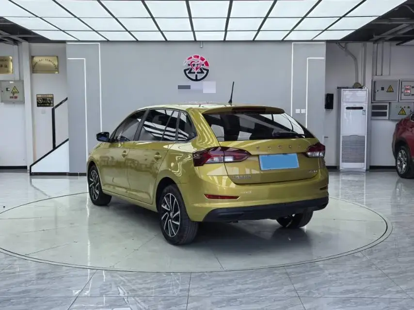 2020 SKODA RAPID thumbnail 4