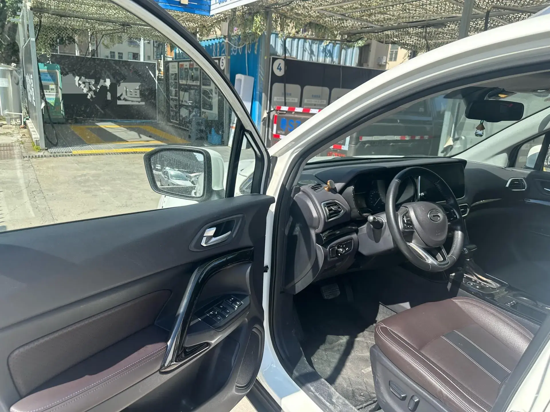 2018 GAC TRUMPCHI thumbnail 4