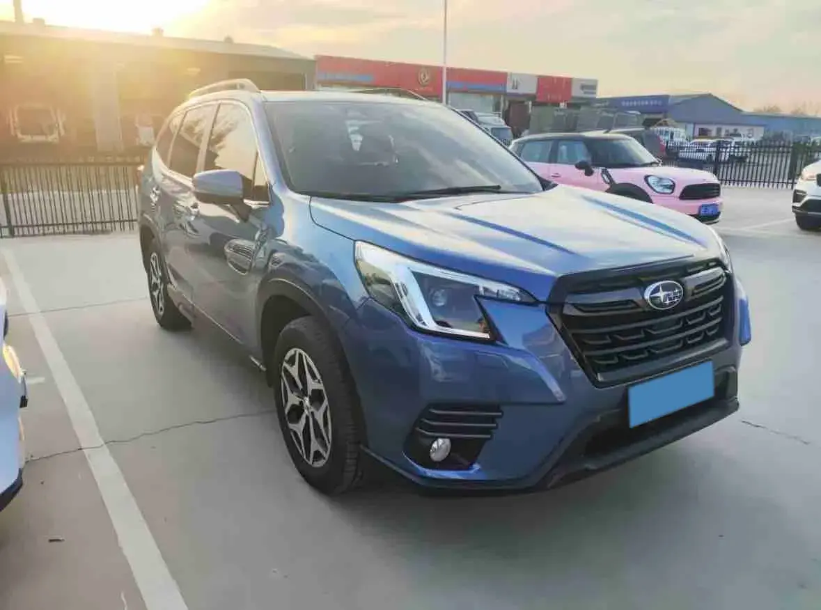 2021 SUBARU FORESTER thumbnail 3