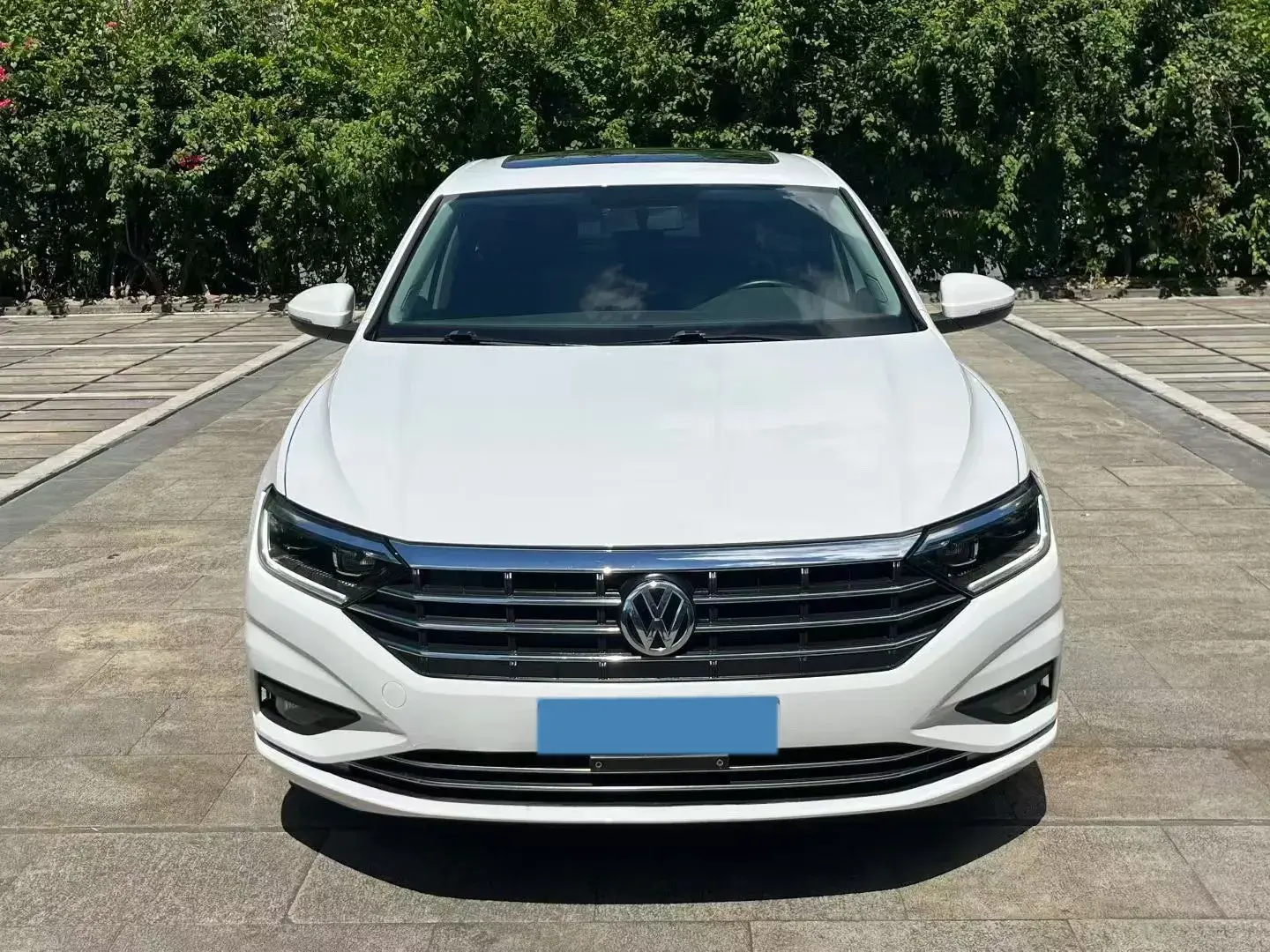 2019 VOLKSWAGEN SAGITAR thumbnail 2