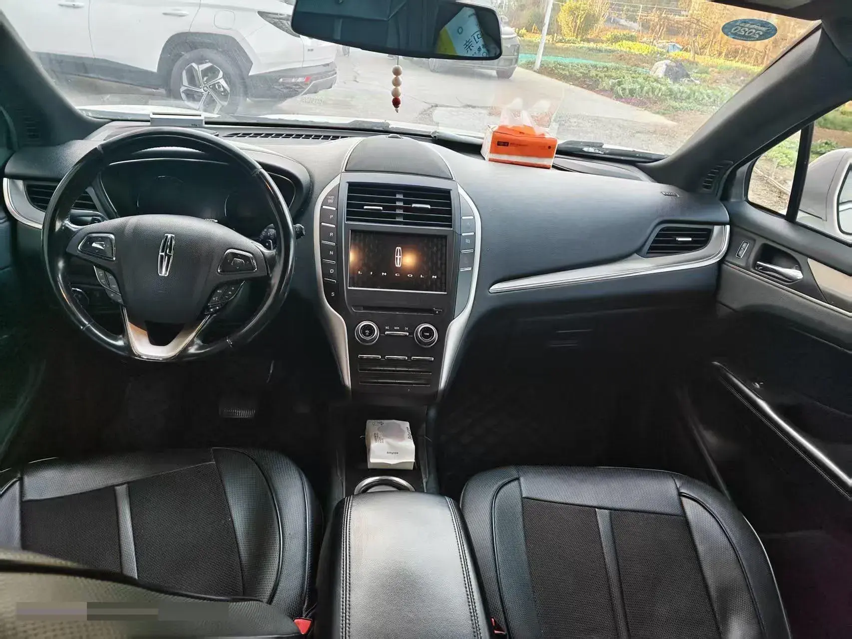 2018 LINCOLN MKC thumbnail 3