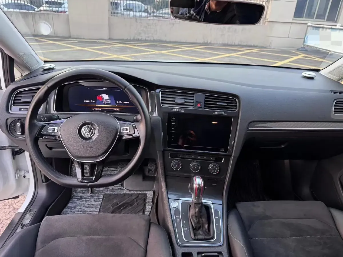 2020 Volkswagen Golf 1.4T 150HP L4 7DCT,autocango,china used car exporter,china ev exporter,chinese used car exporter,chinese used ev exporter