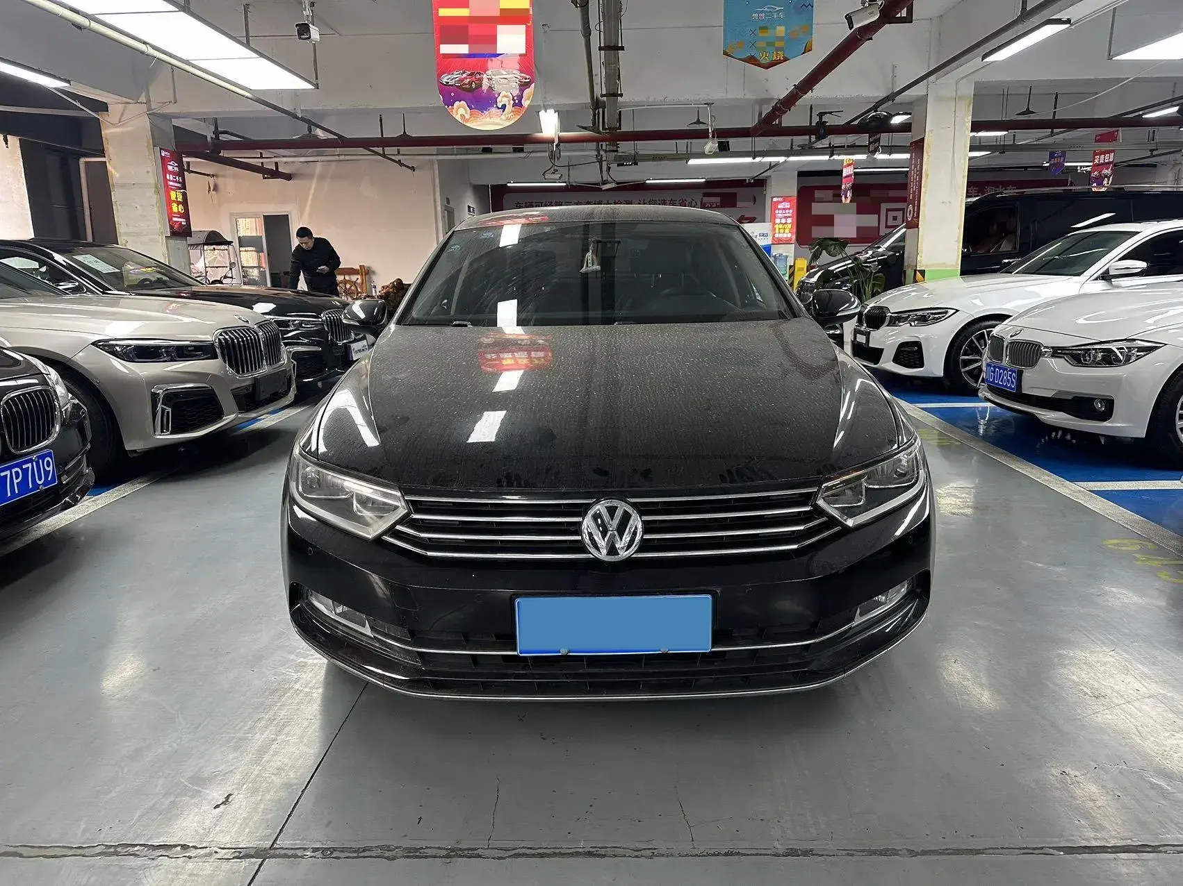 2017 VOLKSWAGEN MAGOTAN thumbnail 2