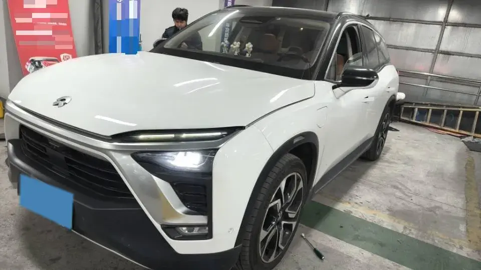2018 NIO ES8 BEV 70KWH
