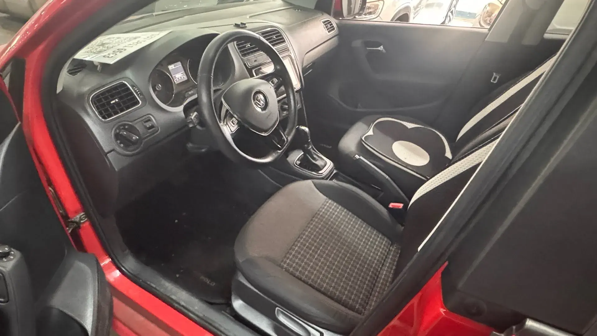 2018 VOLKSWAGEN POLO thumbnail 3