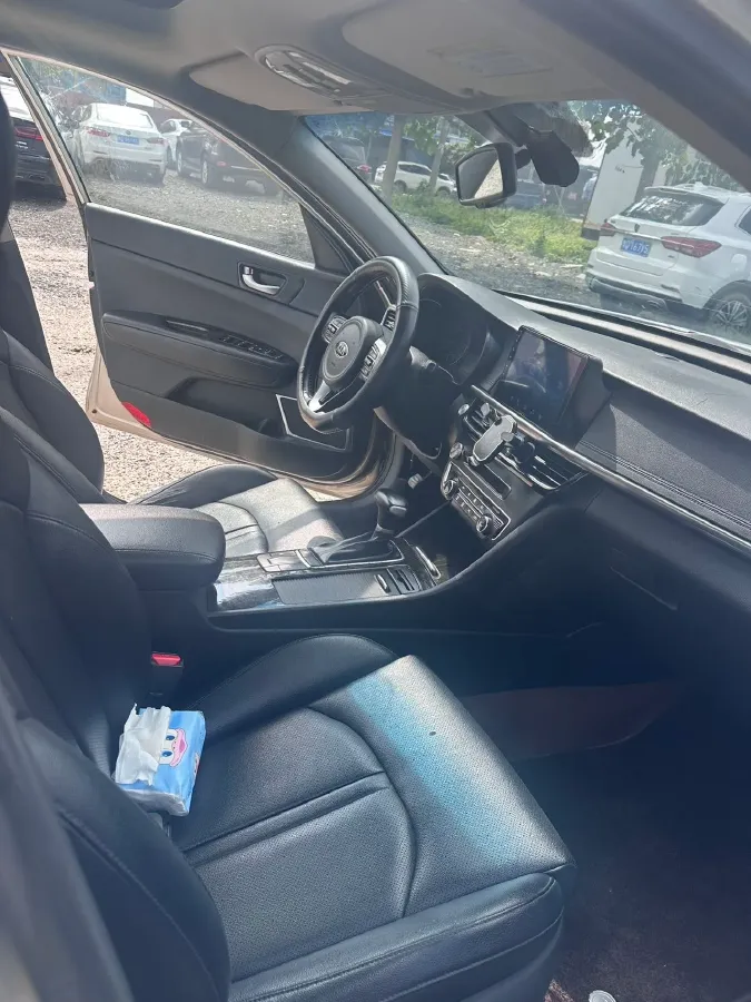 2016 Kia K5 2.0L 161HP L4 6AT,autocango,china used car exporter,china ev exporter,chinese used car exporter,chinese used ev exporter