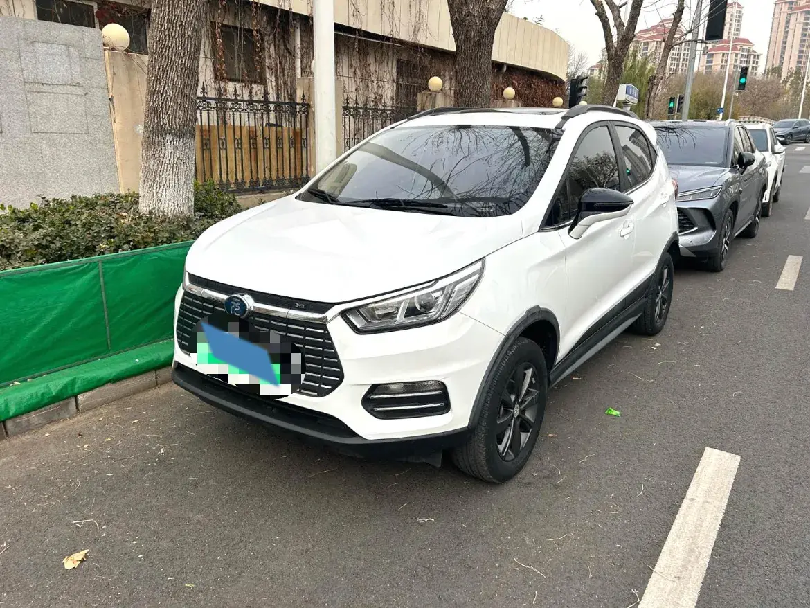2018 BYD YUAN view 1