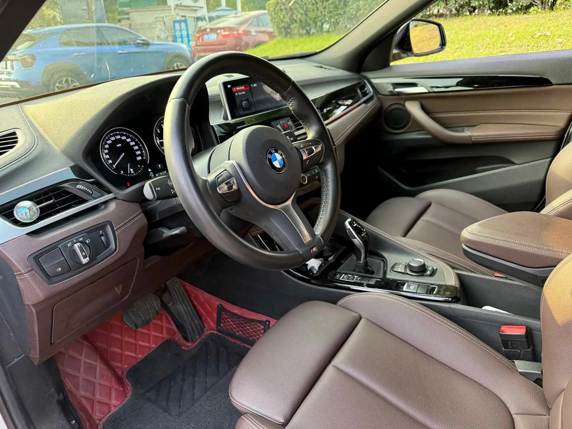 2020 BMW X2 thumbnail 3