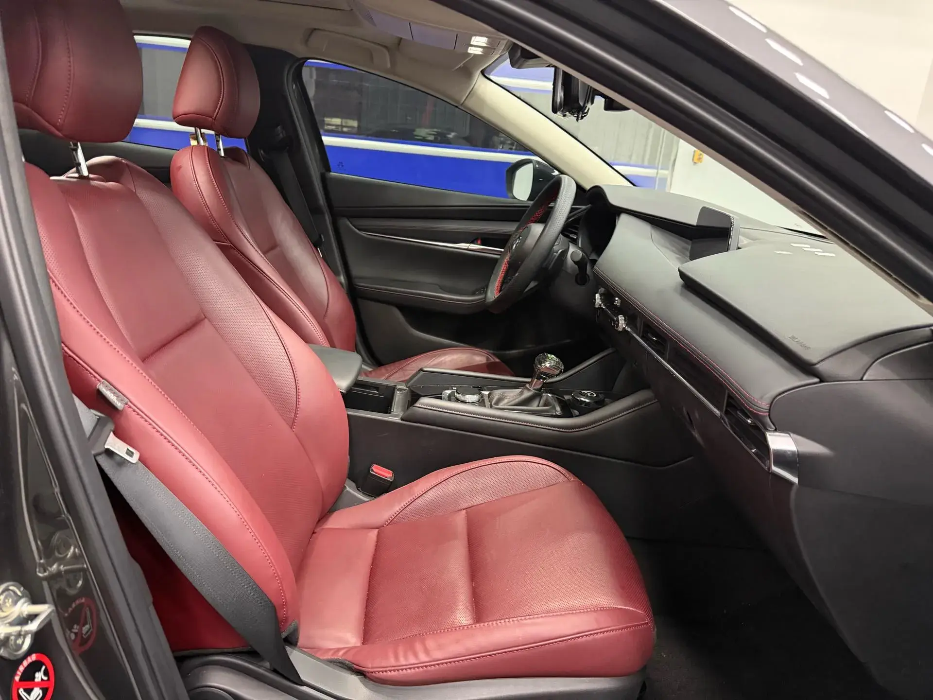 2022 MAZDA 3 thumbnail 3