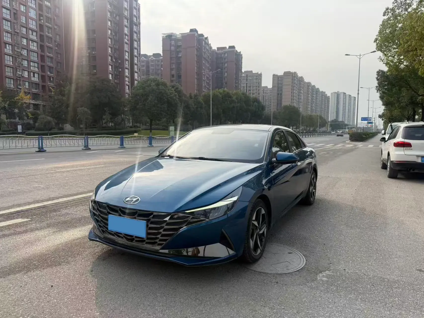2021 HYUNDAI ELANTRA view 1