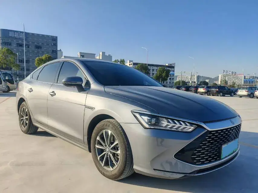 2024 BYD QIN thumbnail 3