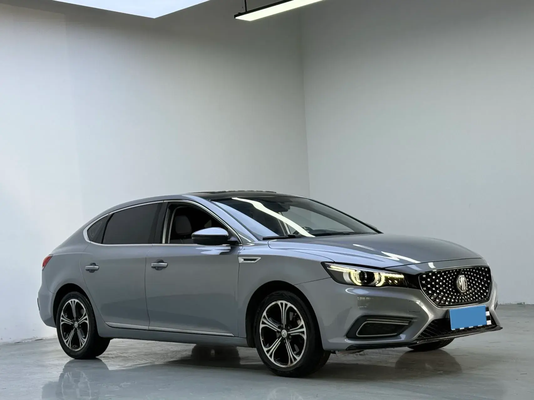 2017 MG MG6 thumbnail 3