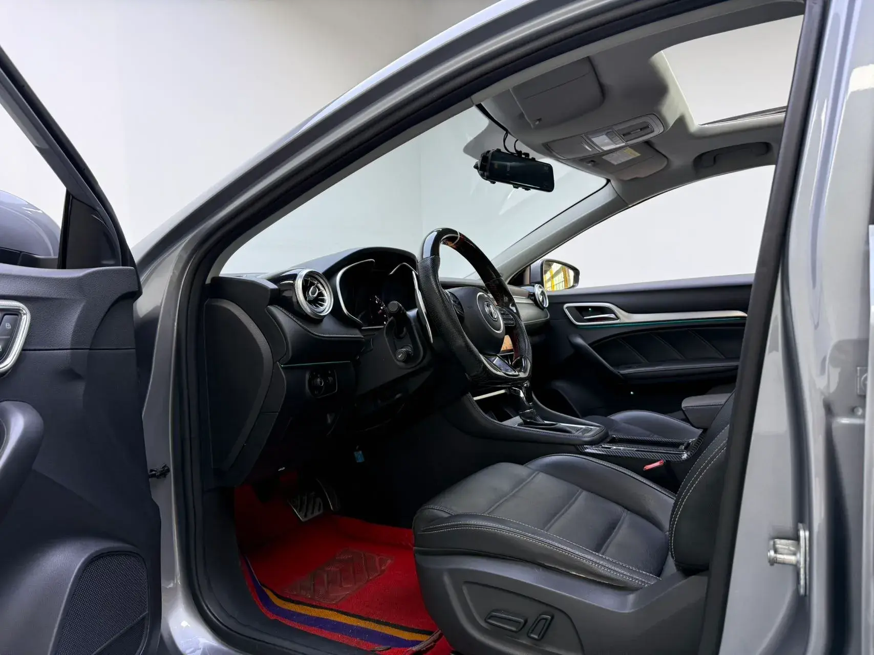 2017 MG MG6 thumbnail 4